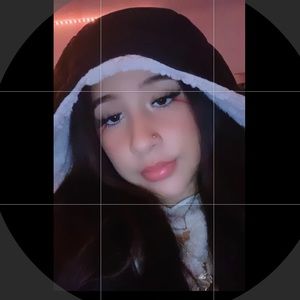 Meet your Posher, Raymee